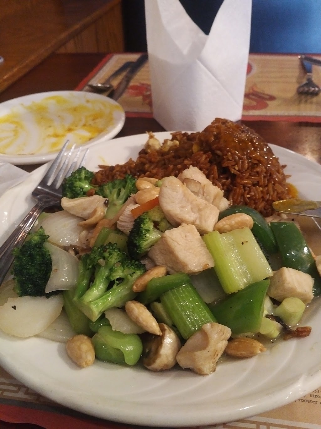 Fongs Restaurant | 1241 Cole Harbour Rd, Dartmouth, NS B2V 1N1, Canada | Phone: (902) 435-3225