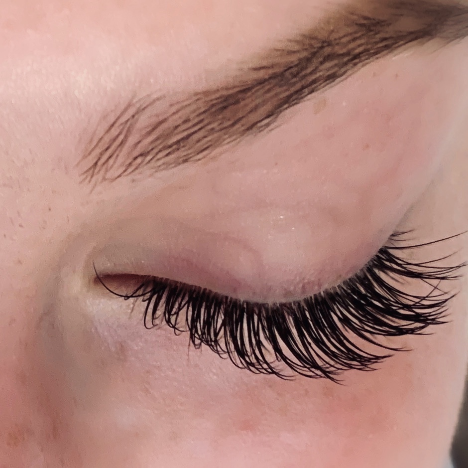 Lynn Valley Lashes | 4615 Hoskins Rd, North Vancouver, BC V7K 2R2, Canada | Phone: (778) 558-2644