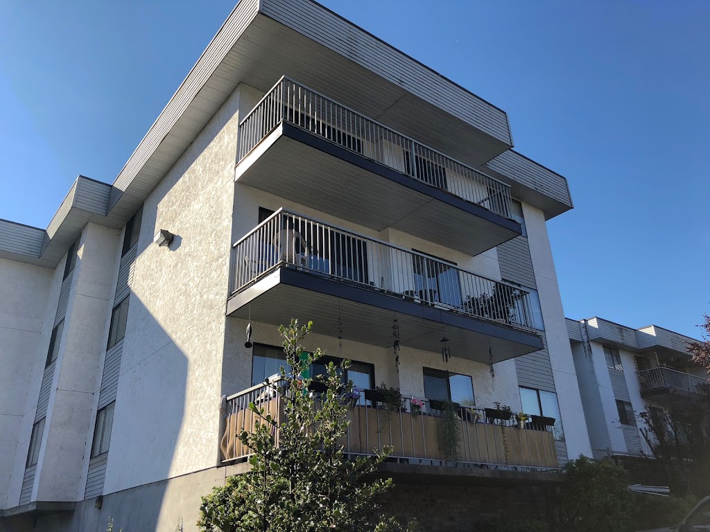 Sunshine Apartments | 33184 George Ferguson Way, Abbotsford, BC V2S 2L5, Canada | Phone: (604) 557-3708