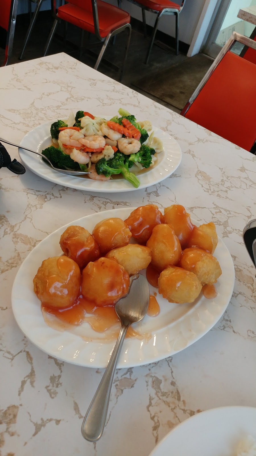 Hong Hing Company | 685 Ellice Ave, Winnipeg, MB R3G 0A8, Canada | Phone: (204) 774-2574