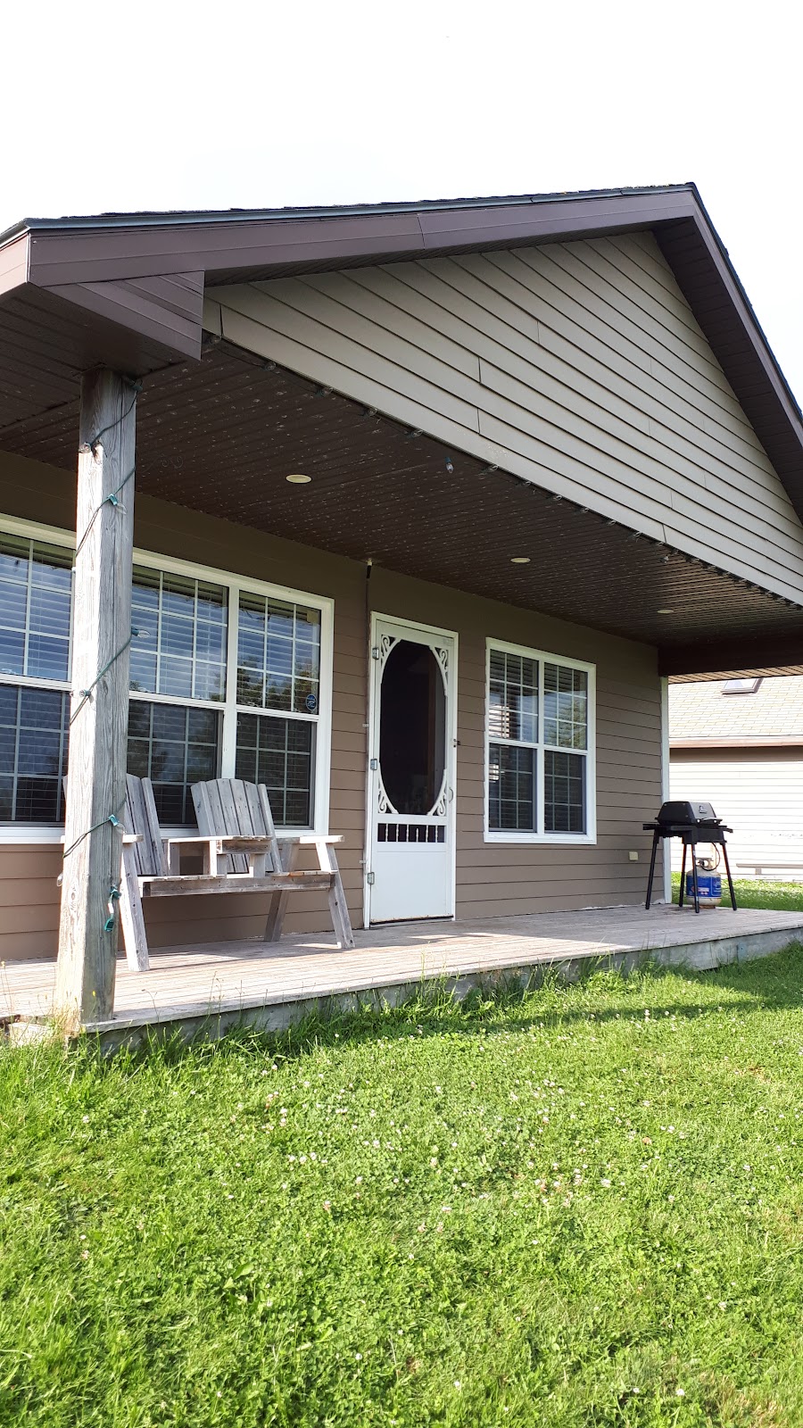 Pomquet Beach Cottages | 198 Pomquet Beach Rd, Antigonish, NS B2G 2L4, Canada | Phone: (902) 971-0314