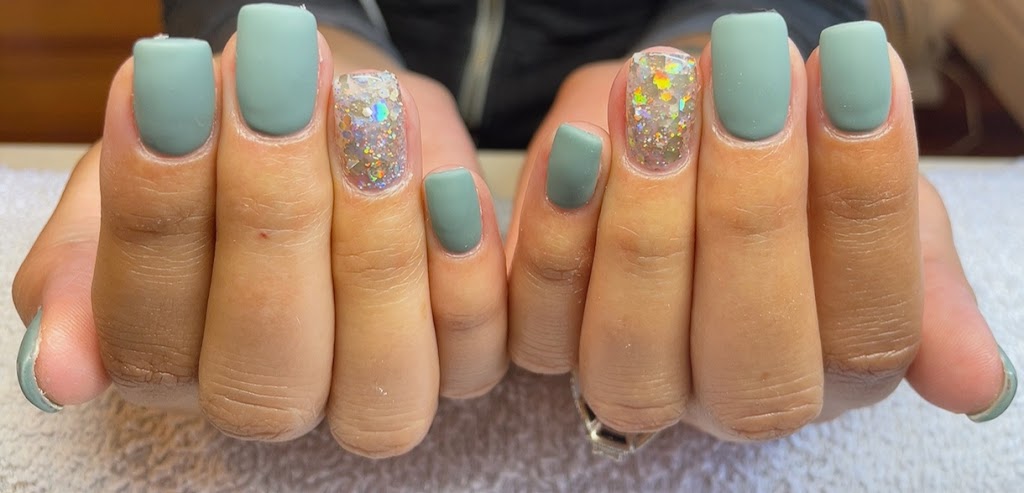 Tammys Nails | 133 Grand Ave, Norglenwold, AB T4S 1S5, Canada | Phone: (403) 392-9254