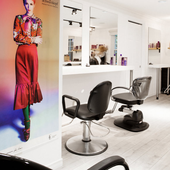 Coiffure Distinctive Beauport | 2150 Avenue Deblois, Québec, QC G1E 3V7, Canada | Phone: (581) 741-7410