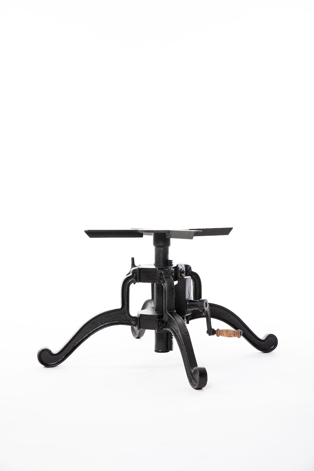 Hiilo Standing Desk | 610 Bd de Sainte-Adèle, Sainte-Adèle, QC J8B 2N2, Canada | Phone: (888) 854-1457