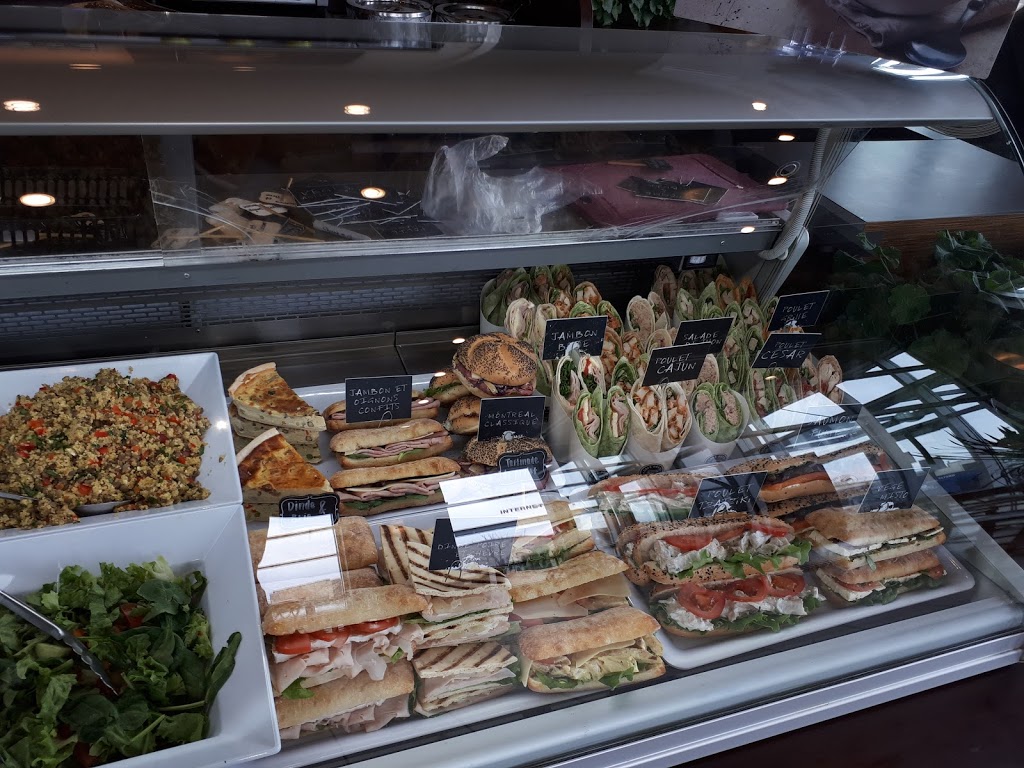 Café Dépôt | 655 Rue de la Concorde, Saint-Romuald, QC G6W 8A7, Canada | Phone: (418) 839-9272