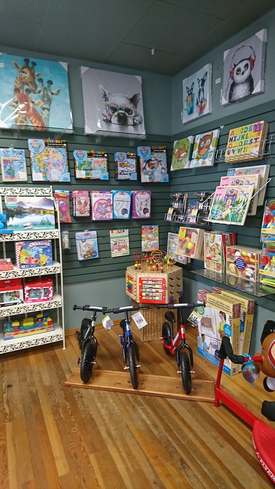 Gifts N Things | 9756 Willow St, Chemainus, BC V0R 1K0, Canada | Phone: (250) 246-4531