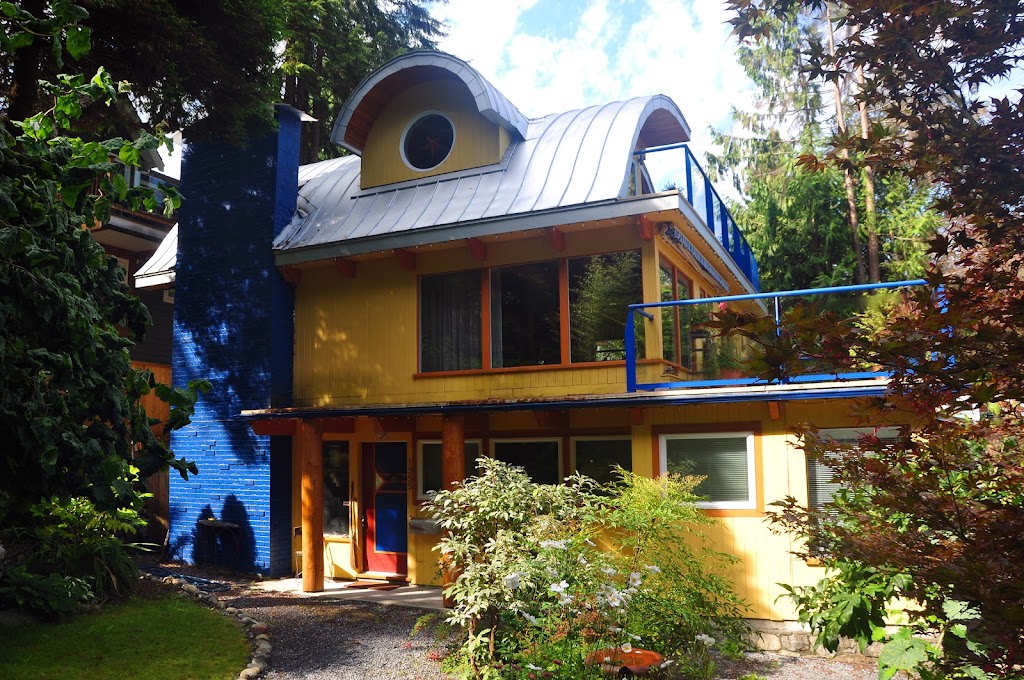 Broadway Architects (Rob Sieniuc + Associates) | Rockcliff Rd, North Vancouver, BC V7G 1X3, Canada | Phone: (604) 731-0009