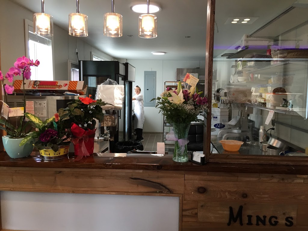 Mings Bakery | 1433 Logan Ave, Winnipeg, MB R3E 1R8, Canada | Phone: (204) 691-8777