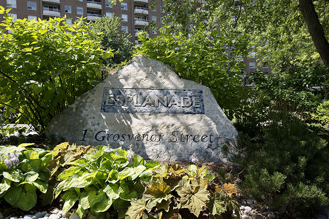 Esplanade Towers (1) | 1 Grosvenor St, London, ON N6A 1Y2, Canada | Phone: (519) 433-6145
