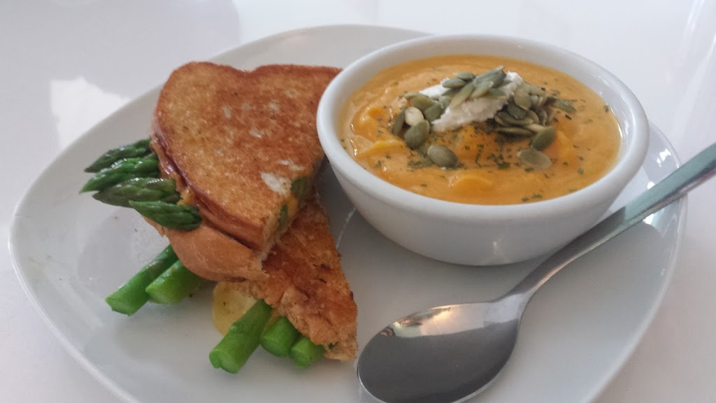 Gage Park Diner | 975 Main St E, Hamilton, ON L8M 1N2, Canada | Phone: (289) 389-8333