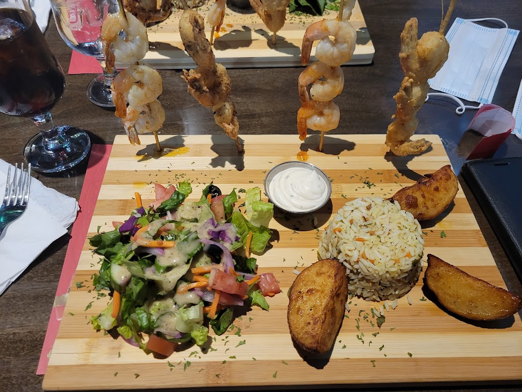 Capi10 Resto-Bar | 371 Boulevard St Luc, Val-des-Sources, QC J1T 2W4, Canada | Phone: (819) 452-4566