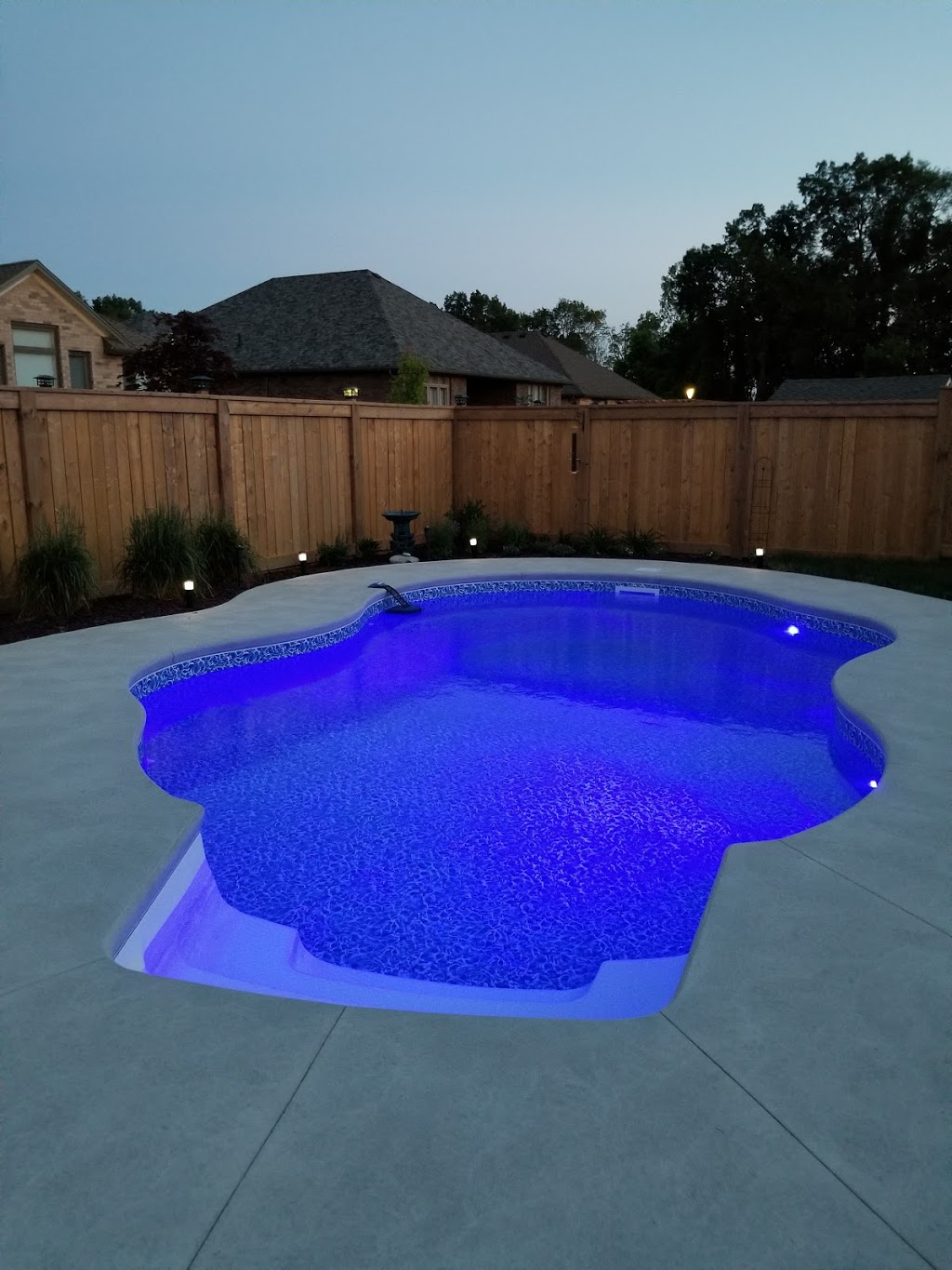 Liquid Landscape Pool and Patio | Osborne Street, Delaware, ON N0L 1E0, Canada | Phone: (226) 926-7211