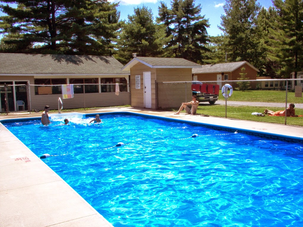 Buckhorn Narrows Resort | 352 Buckhorn Narrows Road, Buckhorn, ON K0L 1J0, Canada | Phone: (705) 657-8802