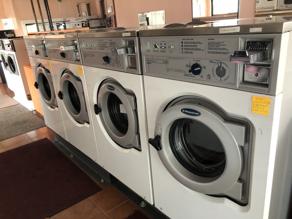 Buanderie St. Anne Laundromat | 2 Rue Lalonde, Sainte-Anne-de-Bellevue, QC H9X 1Z9, Canada | Phone: (514) 577-7151