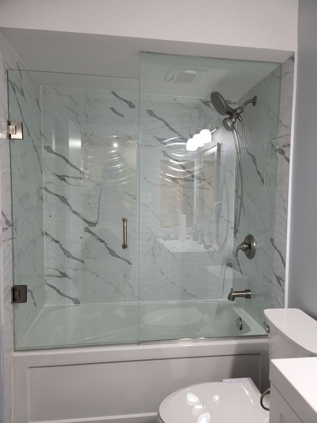 Am renovations | 231 Stevenson Cres, Bradford, ON L3Z 0S9, Canada | Phone: (647) 242-1566
