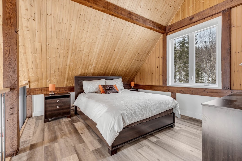 Villa du Lac Poulin | 36 Chem. Fleming, Lac-Beauport, QC G3B 0E3, Canada | Phone: (418) 573-0646