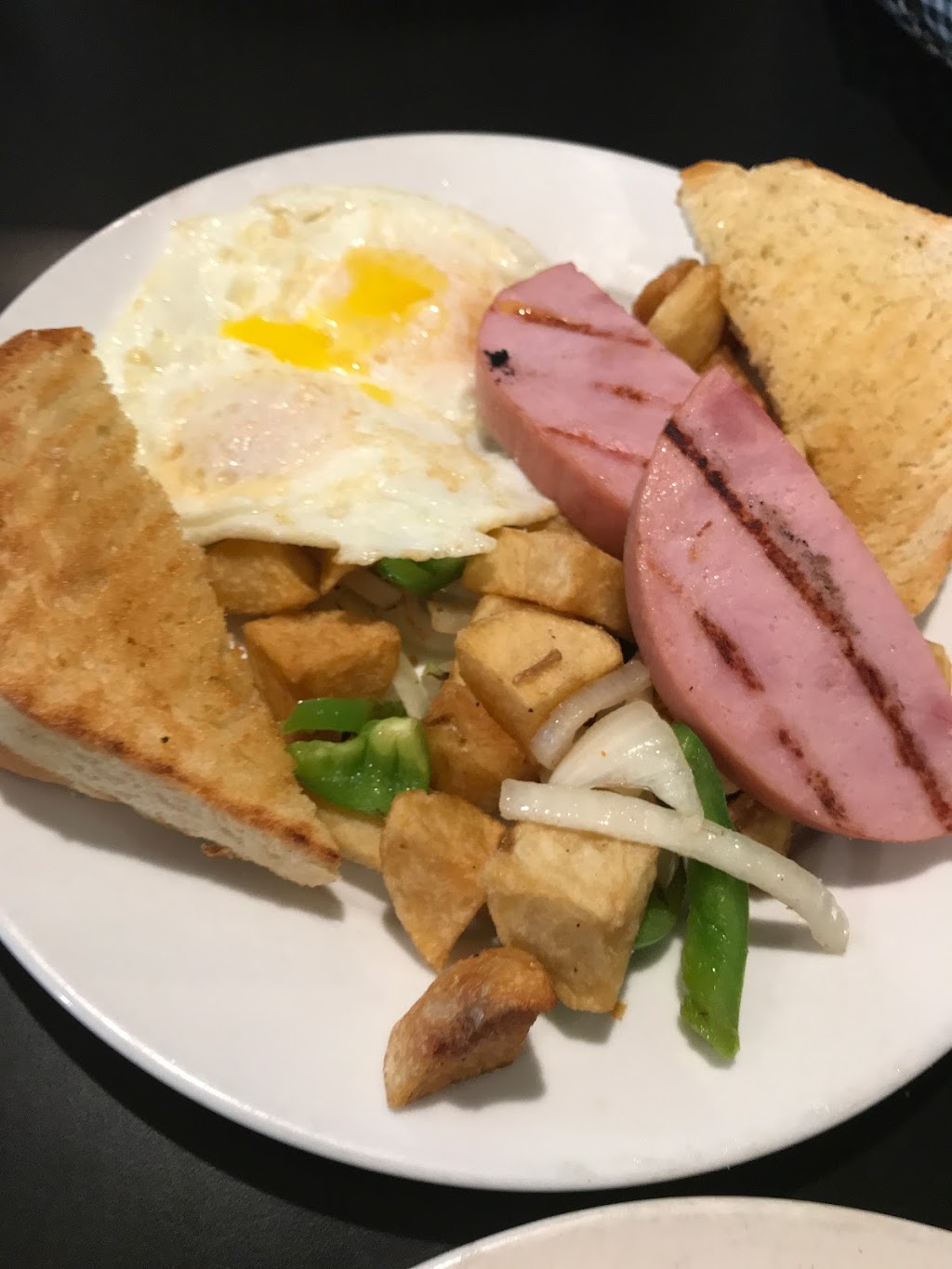 La Fourchette Cafe | 1951 Glen Dr, Vancouver, BC V6A 4K4, Canada | Phone: (604) 255-5445