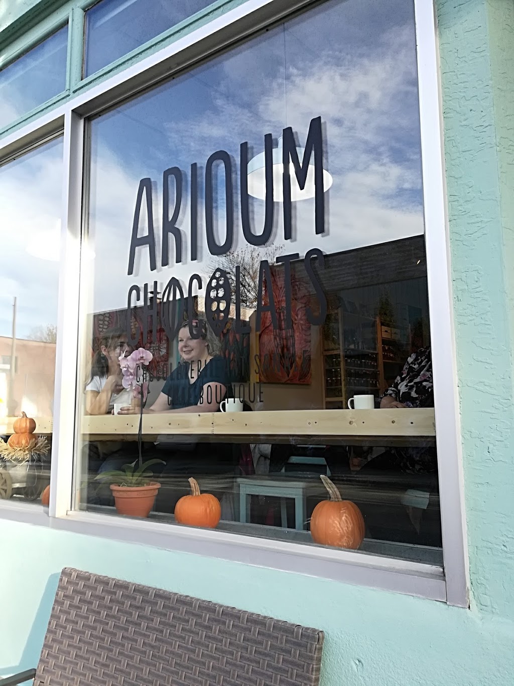 Arioum Chocolats | 2080 Boulevard Gouin E, Montréal, QC H2B 1W9, Canada | Phone: (514) 779-0917