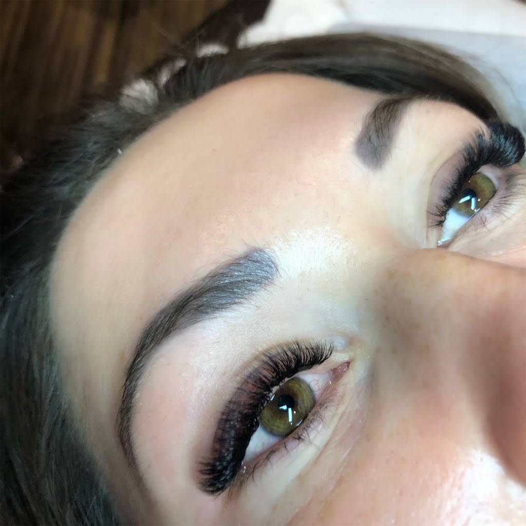 Glamoholic Lash Extensions | 26 Corridale Ave, Whitby, ON L1M 2E7, Canada | Phone: (905) 431-3646