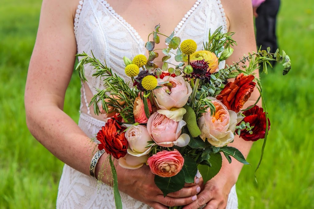 Flora Bora Blooms | 369 Spokane St, Kimberley, BC V1A 2E7, Canada | Phone: (250) 602-9342