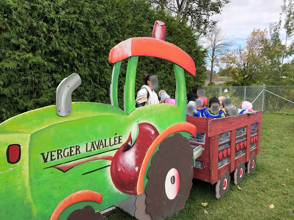 Verger Lavallée 341 Rue SaintJosephduLac, QC J0N 1M0, Canada
