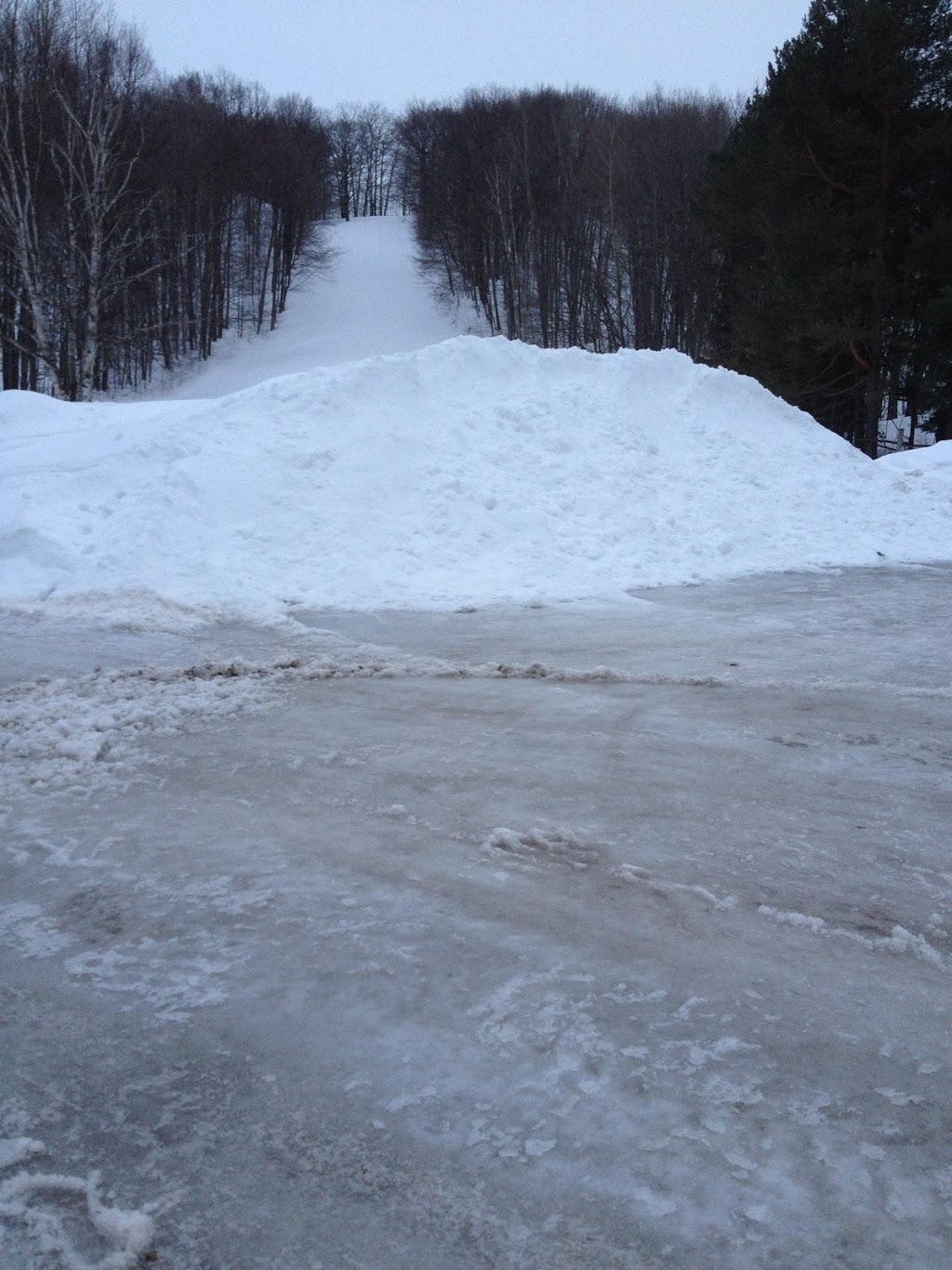 Mountain View Ski Center | 9266 County Road 93, Midland, ON L4R 4K4, Canada | Phone: (705) 526-8149