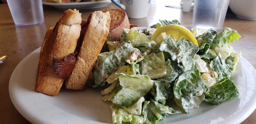 Barbs Family Restaurant | 68 Main St S, Milverton, ON N0K 1M0, Canada | Phone: (519) 595-8959