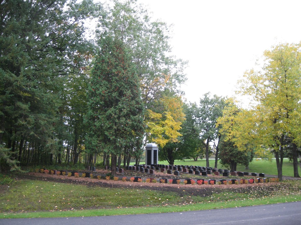 Cimetière et Complexe funéraire Belvédère / Belvedere Cemetery & | 22025 Route Transcanadienne, Senneville, QC H9X 0B2, Canada | Phone: (514) 457-4440