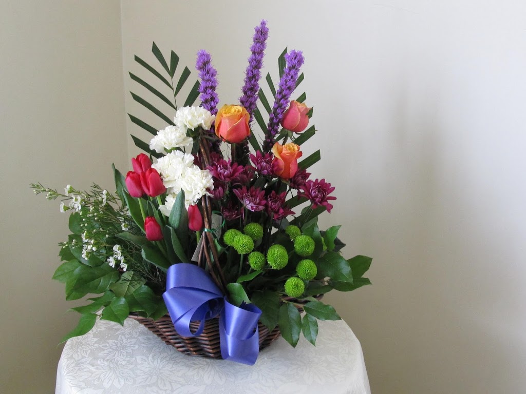 House of Inspiring Flowers | 118 Avenue Victoria, Shawville, QC J0X 2Y0, Canada | Phone: (819) 647-3878
