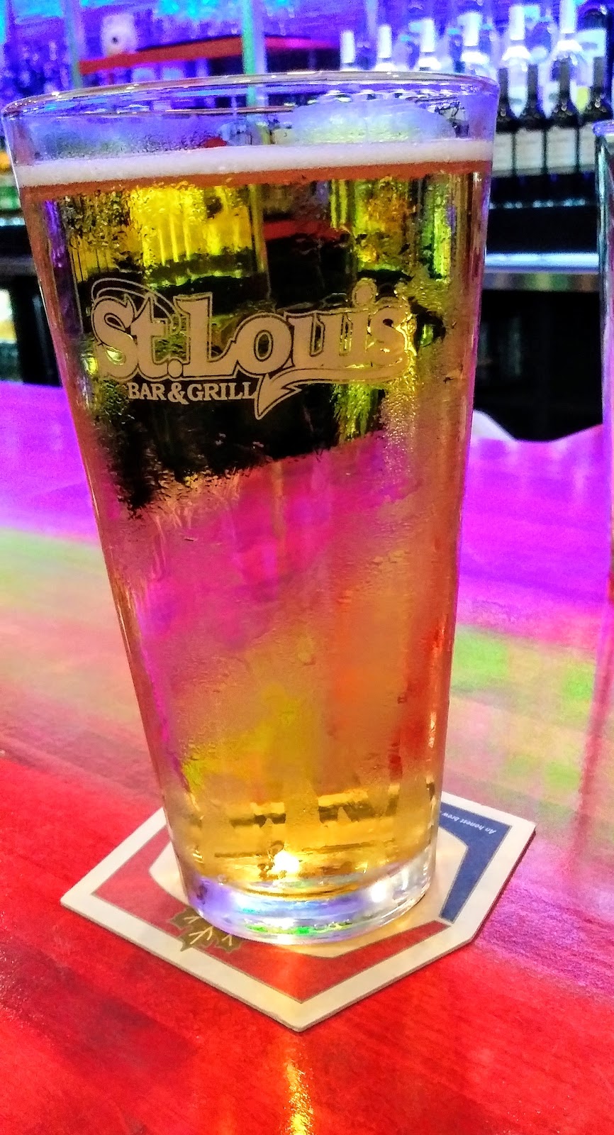 St. Louis Bar & Grill | 50 King St S, Alliston, ON L9R 1H6, Canada | Phone: (705) 434-0027