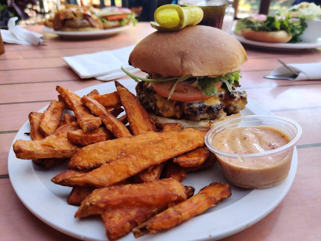 Old Settler Pub | 222 Cedar Ave, Harrison Hot Springs, BC V0M 1K0, Canada | Phone: (604) 796-9722