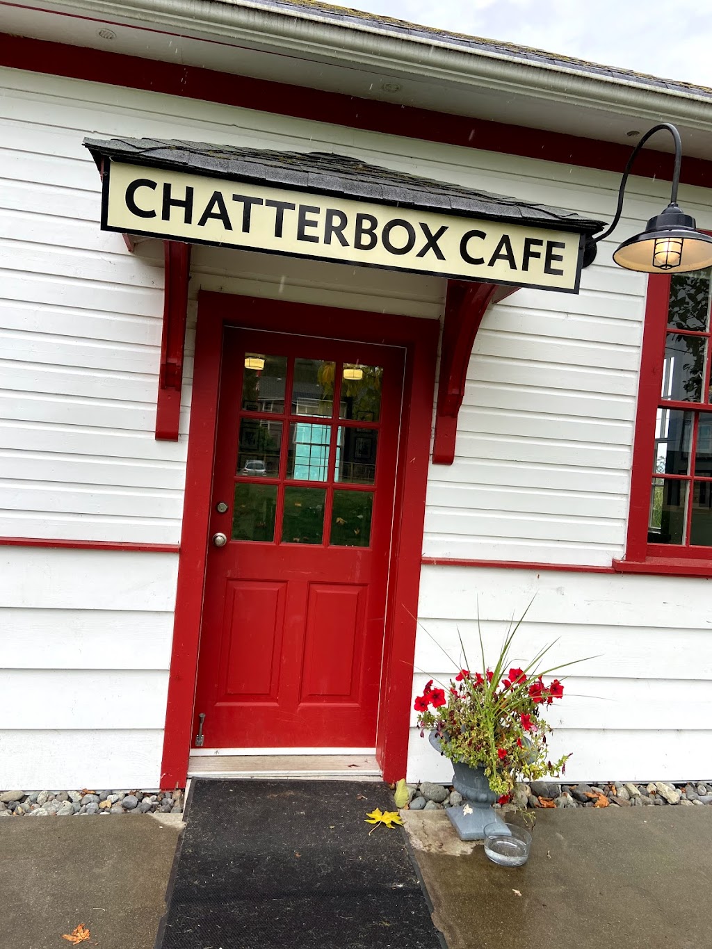 Chatterbox Cafe | 1 Forbes Way, Britannia Beach, BC V0N 1J0, Canada | Phone: (604) 896-2233