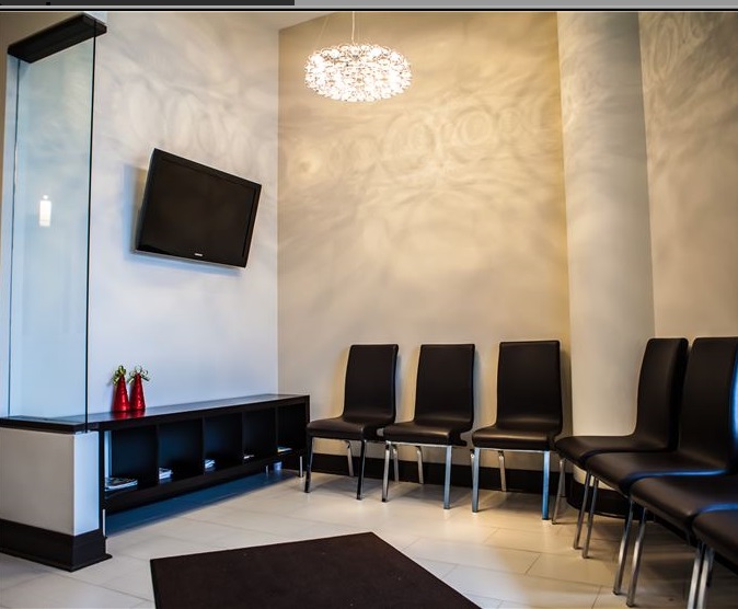 Derry Village Dental Care | 7070 St Barbara Blvd #14, Mississauga, ON L5W 0E6, Canada | Phone: (905) 564-0770