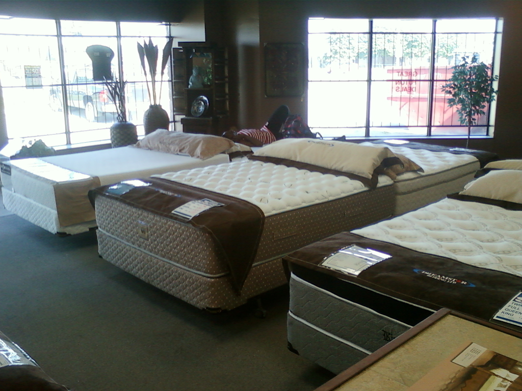 The Mattress Store | furniture store | 125 Clarke Rd, London, ON N5W 5W1, Canada | 5194552093 OR +1 519-455-2093