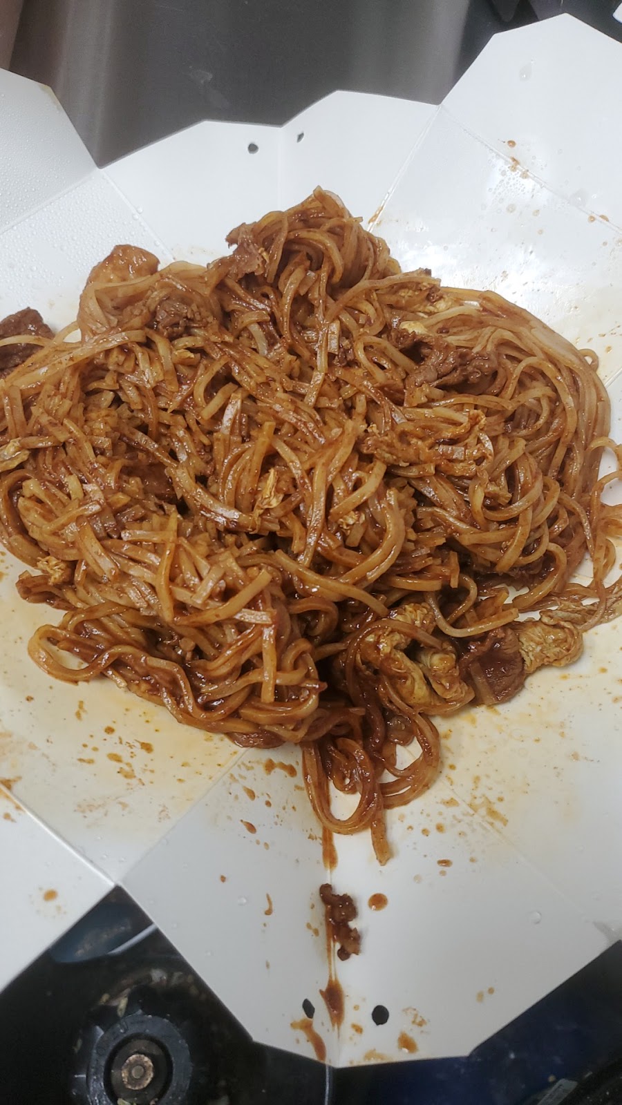 Thai Express | Pen Centre, 221 Glendale Ave, St. Catharines, ON L2T 2K9, Canada | Phone: (905) 708-0193