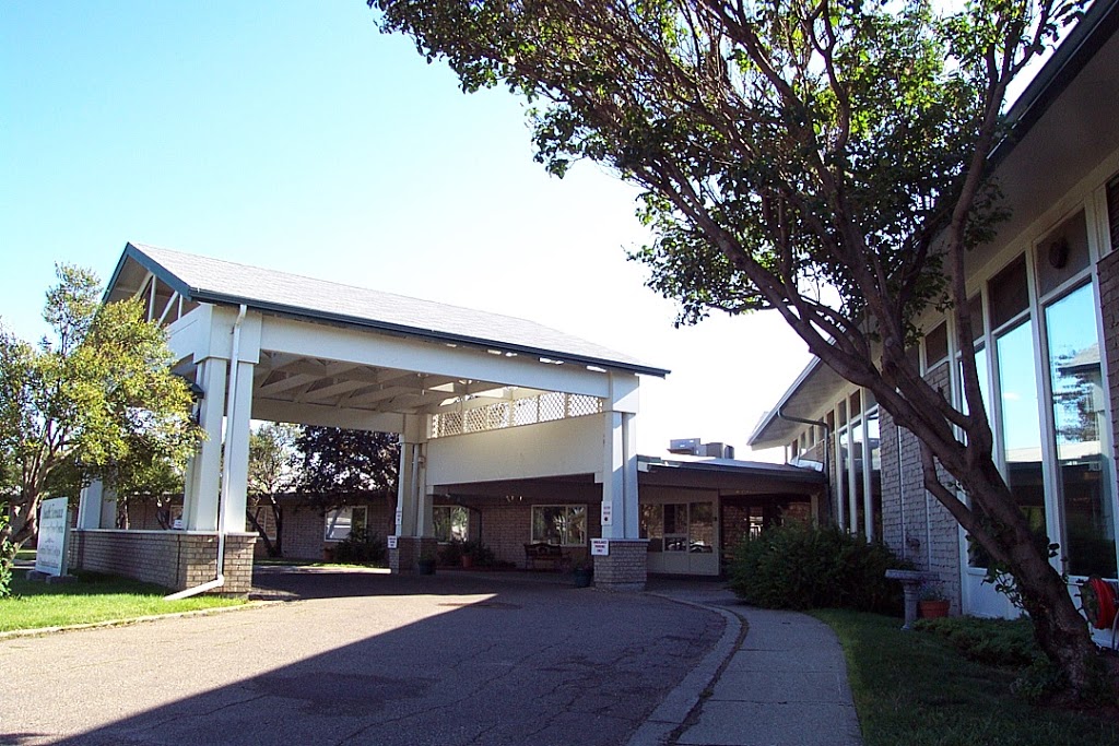 South Terrace Long Term Care | 5905 112 St NW, Edmonton, AB T6H 3J4, Canada | Phone: (780) 434-1451