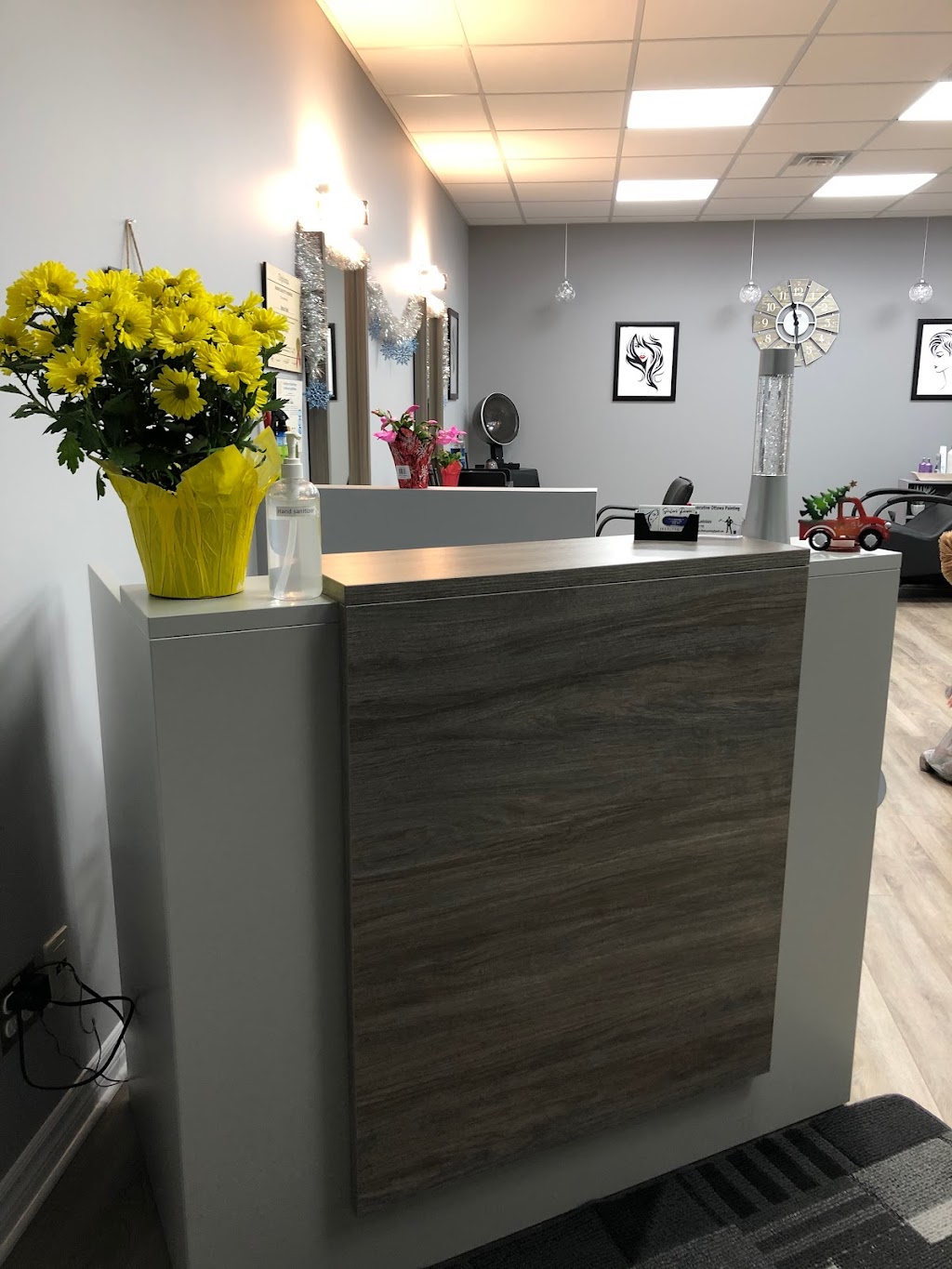 Salon Pam - Unisexe | 1556 Michael St, Ottawa, ON K1B 3T7, Canada | Phone: (613) 748-6166
