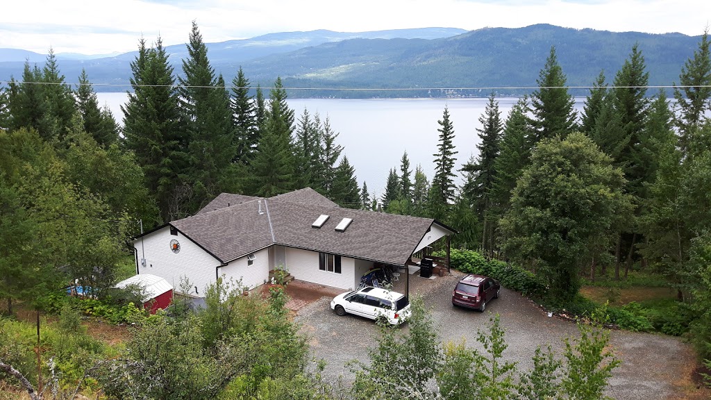 Eagle Bay Landing | 3903 Short Rd, Eagle Bay, BC V0E 1T0, Canada | Phone: (403) 803-5539
