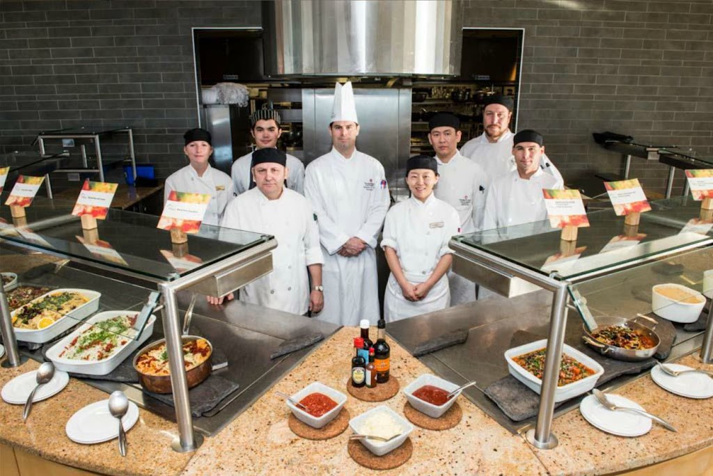 Vistas Dining Hall | 107 Tunnel Mountain Dr, Banff, AB T1L 1H5, Canada | Phone: (403) 762-6300
