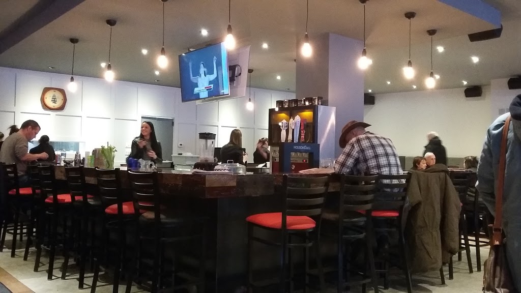 Restaurant La Porte-Laurentide | 802 Rue Saint-Isidore, Saint-Lin - Laurentides, QC J5M 2V4, Canada | Phone: (450) 439-1711