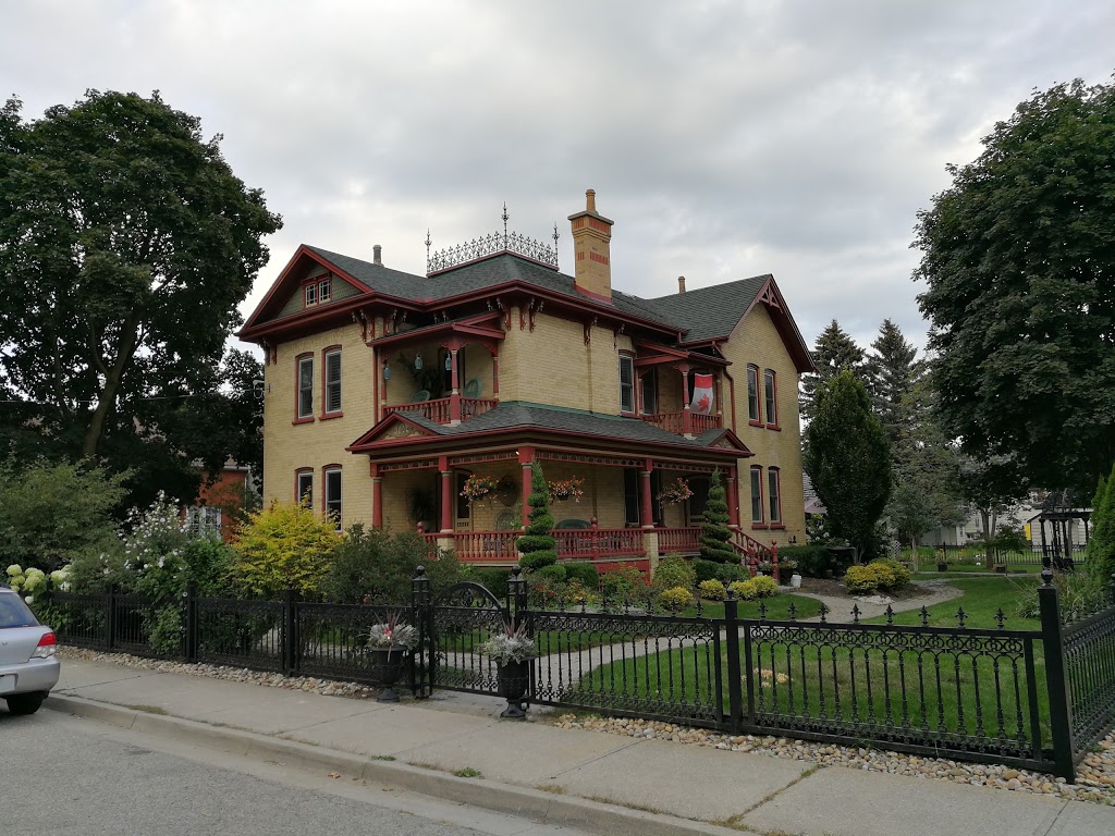 St.Jacobs Country Tourism | 1386 King St N, St. Jacobs, ON N0B 2N0, Canada | Phone: (519) 664-1133
