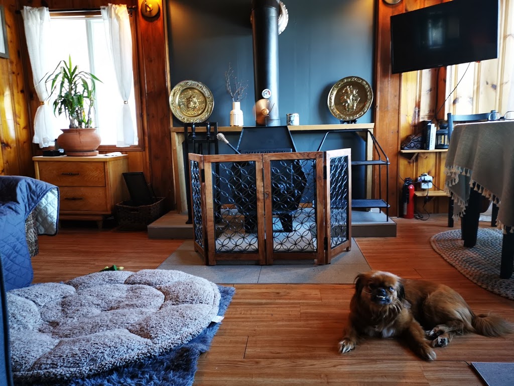 Chalet Le Ptit Condor | Rue du Condor, Saint-Calixte-de-Kilkenny, QC J0K 1Z0, Canada | Phone: (514) 898-3289