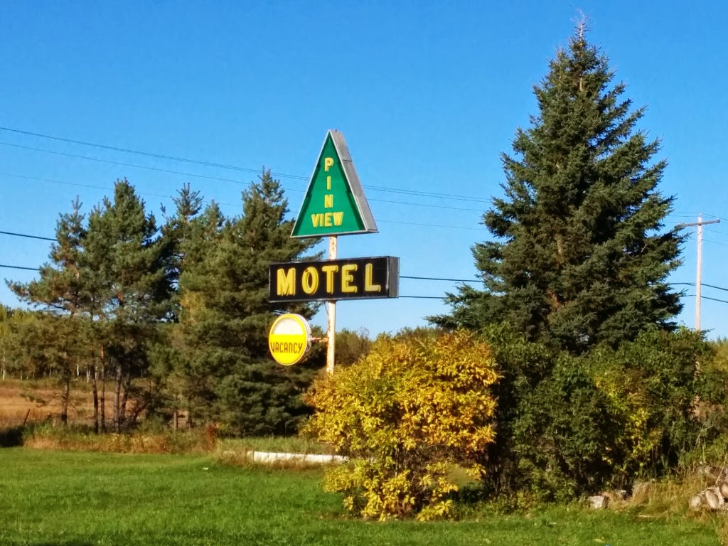 Pineview Motel | 4389 Arthur St. West (Hwy 11/17), Trans-Canada Hwy, Kakabeka Falls, ON P7C 5M9, Canada | Phone: (807) 286-1686