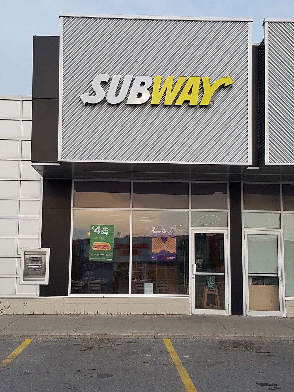 Subway | Thickson Place Shopping Centre, 80 Thickson Rd S A01105A, Whitby, ON L1N 3R1, Canada | Phone: (905) 666-7827