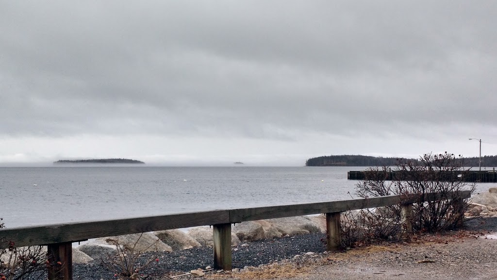 Mos Grill & Dining Room | 6446 Nova Scotia Trunk 3, Western Shore, NS B0J 3M0, Canada | Phone: (902) 627-1053