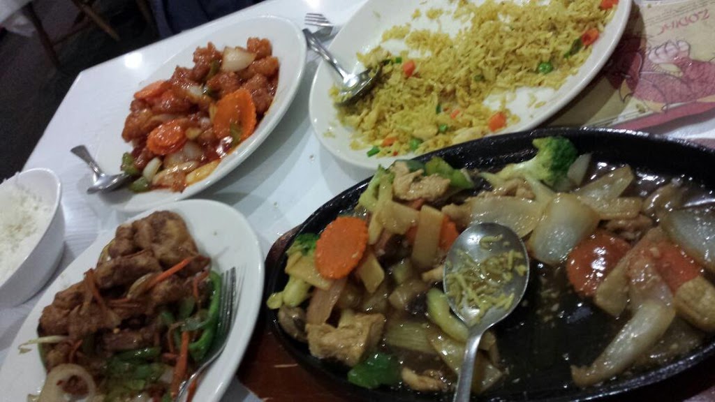 Wok N Roll Chinese | 6, 836 McLeod Ave, Winnipeg, MB R2G 3P3, Canada | Phone: (204) 668-2334