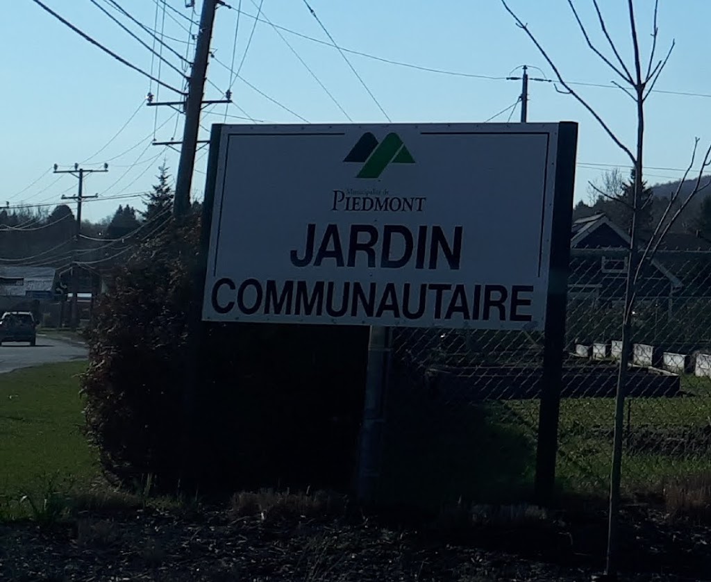 Jardin Communautaire Ruisseau | Chem. des Chanterelles, Saint-Sauveur, QC J0R 1R7, Canada | Phone: (418) 960-5551