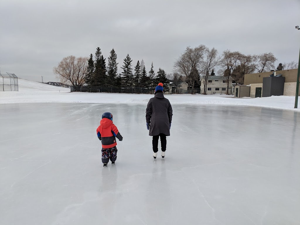 Valley Gardens Community Center | 218 Antrim Rd, Winnipeg, MB R2K 3J2, Canada | Phone: (204) 668-6927