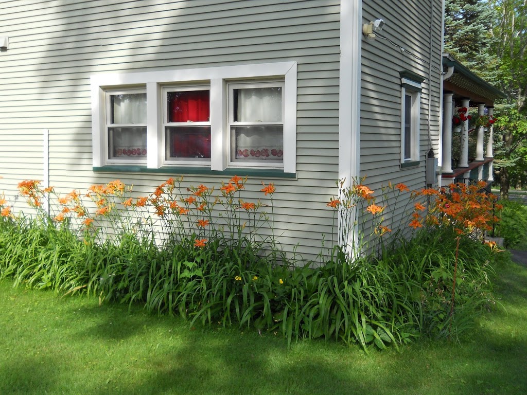 Rose of Sharon Bed and Breakfast | 85 N Main St, Norwood, NY 13668, USA | Phone: (315) 353-5054