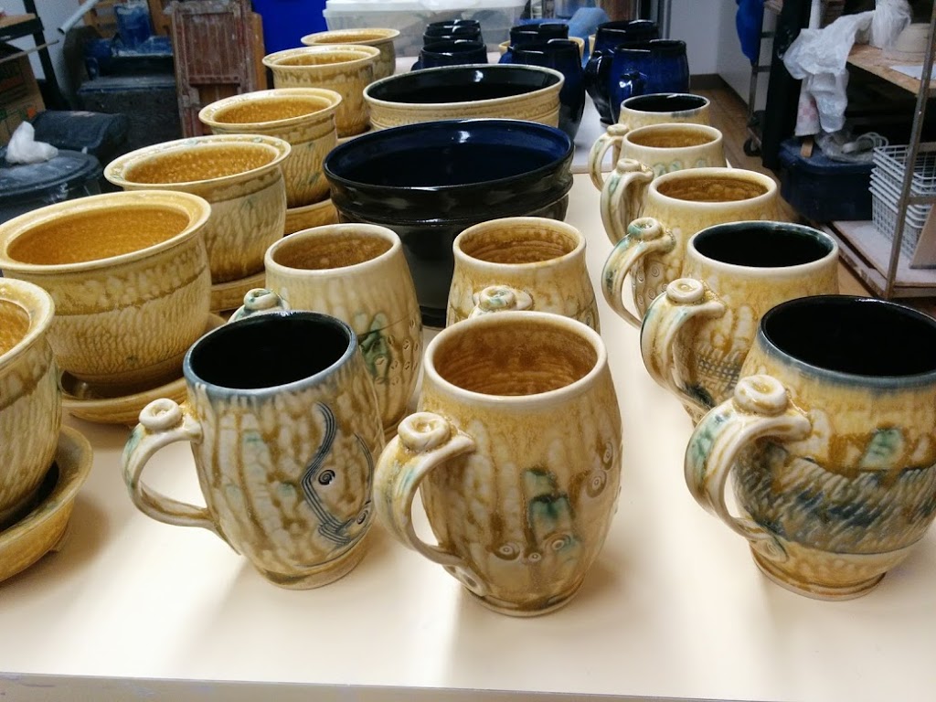 Giles Pottery | 1490 Fisher Rd, Cobble Hill, BC V0R 1L0, Canada | Phone: (250) 929-5565